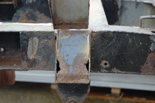 Rost unter dem hintern EX-MOD Ausleger